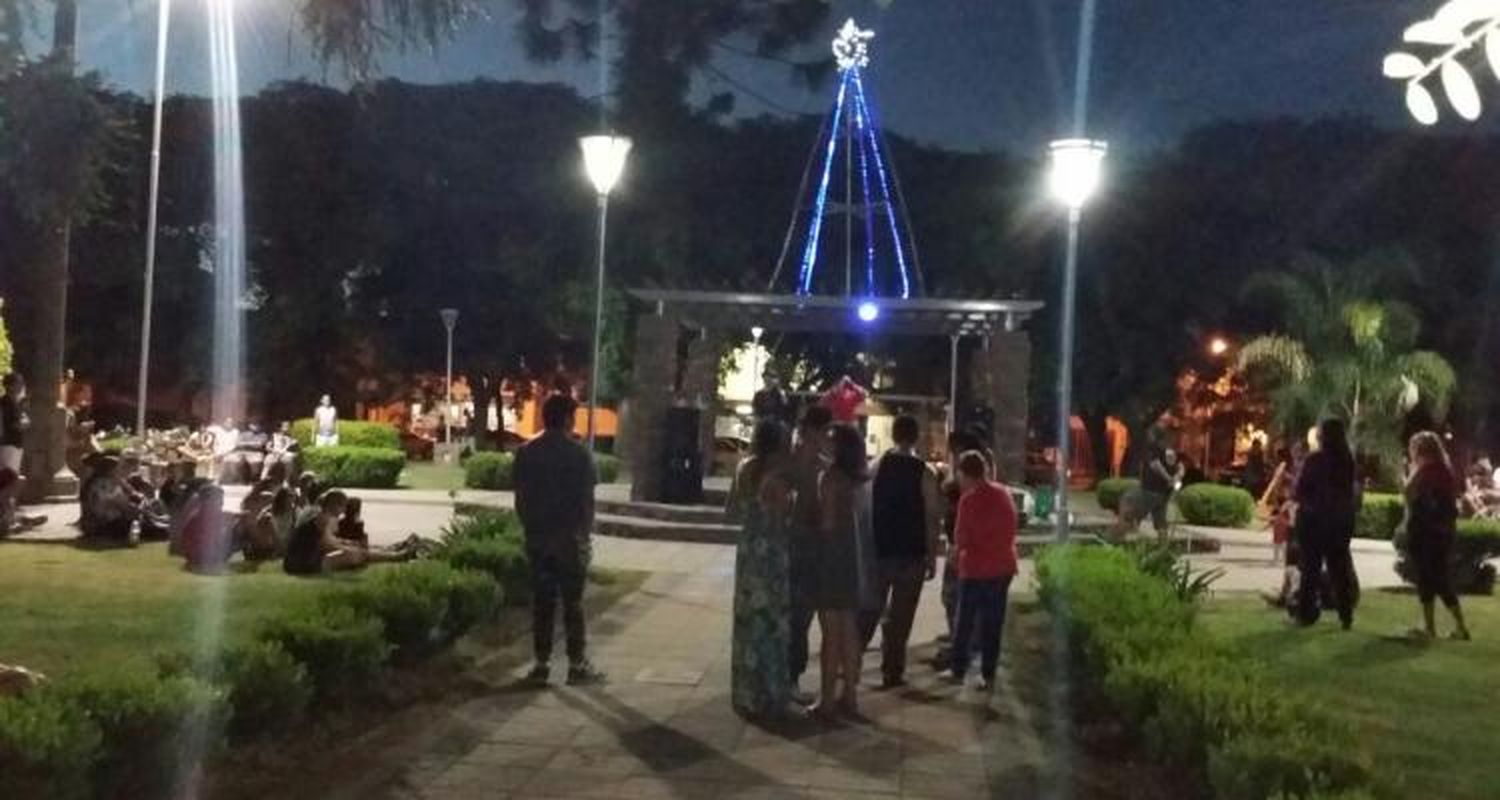 Buena respuesta de público en el festival solidario de plaza Belgrano