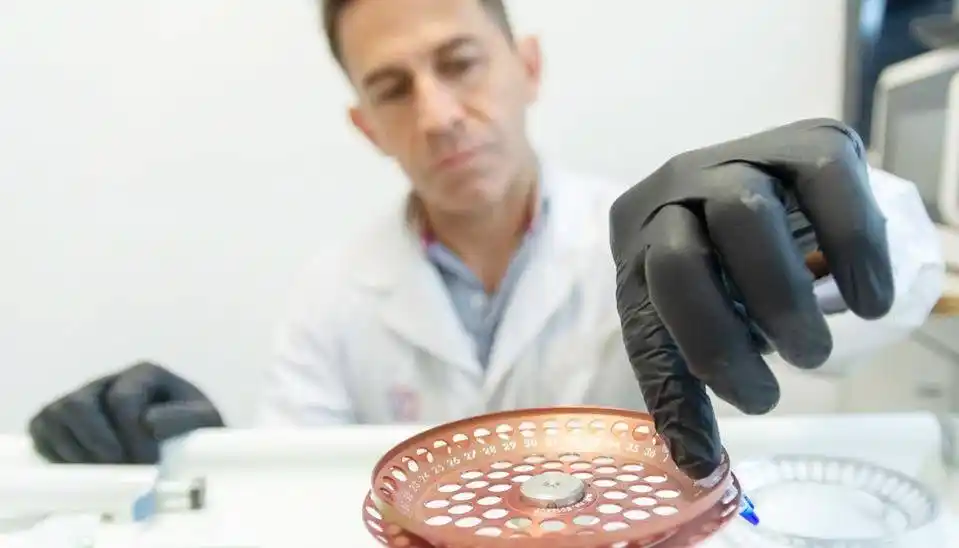 La Universidad de Córdoba desarrolla y patenta molécula sintética que detecta HIV y virus hepáticos