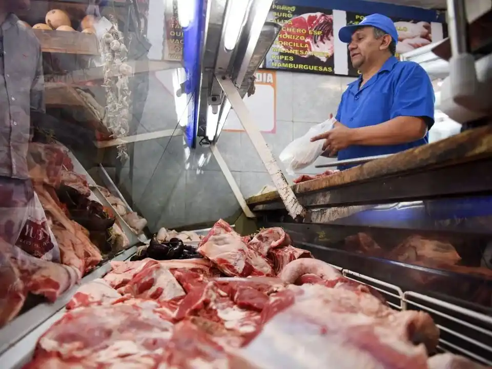 El fin de la carne barata: la falta de oferta empuja los precios y cambia la dieta nacional