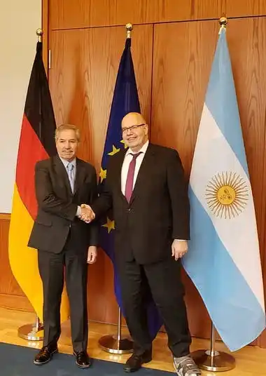 Peaje Victoria-Rosario: El gobierno alemán intercede por el juicio por US$157 millones de Hochtief