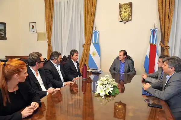 Bordet se reunió con el superintendente de Seguros de la Nación