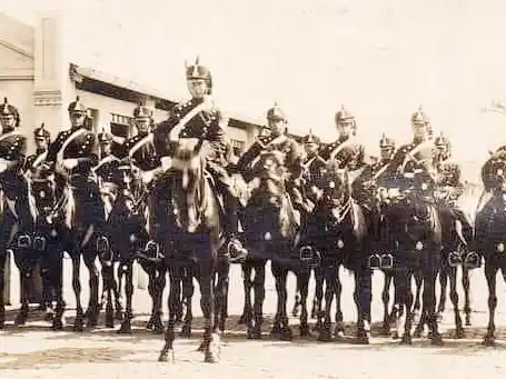 Creación del Regimiento de Granaderos a Caballo
