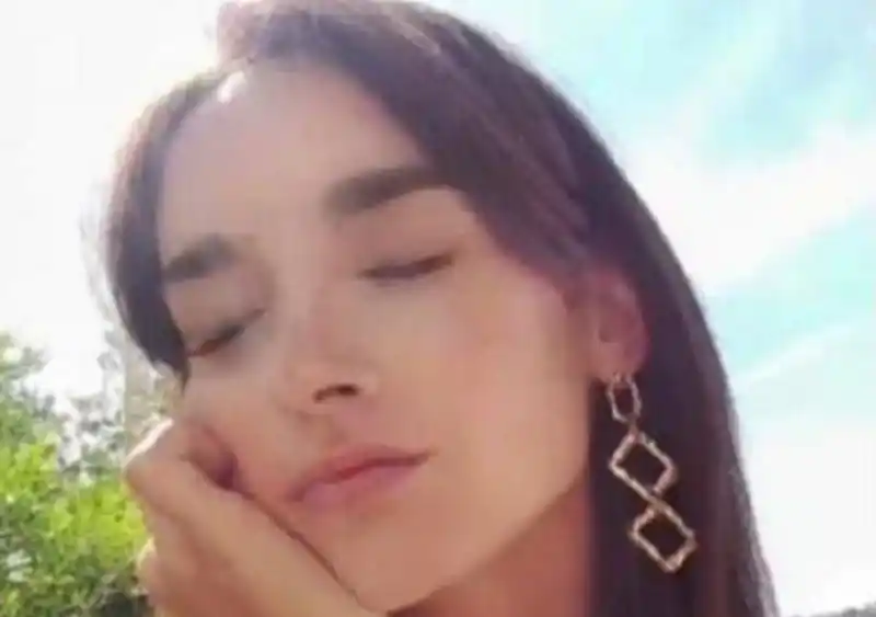 Agostina le dijo a sus padres que “iba a tomar algo al Paseo Marítimo con unos amigos”.