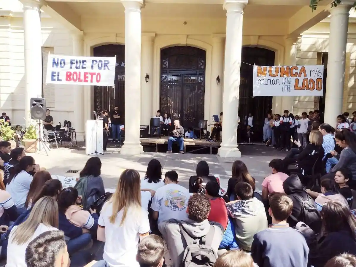 Destacadas jornadas de DDHH en Concordia con la visita de Pablo Díaz