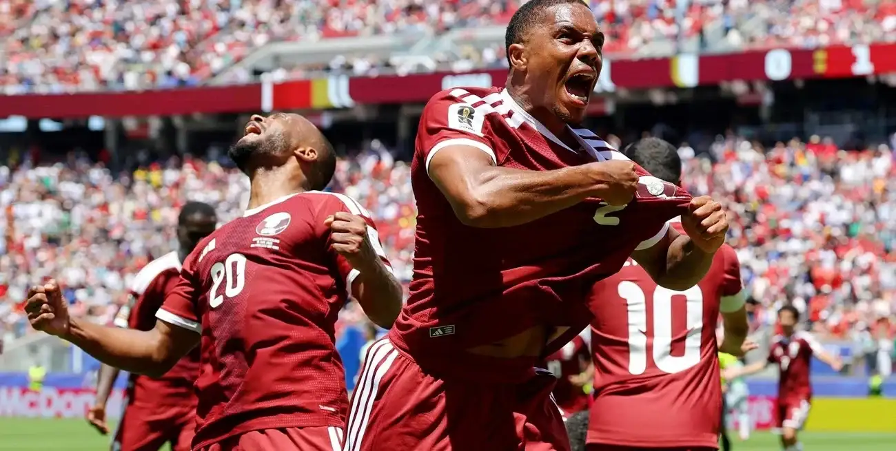 El festejo de los qataríes tras el empate.