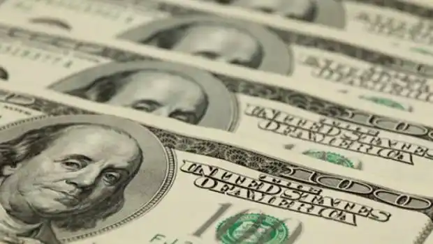 Dólar: Sube el oficial a $7,96 y el blue a $10,93