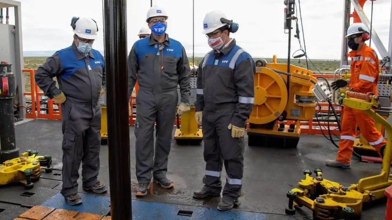 Vaca Muerta: Comenzaron actividades de perforación de YPF para incrementar la producción de gas