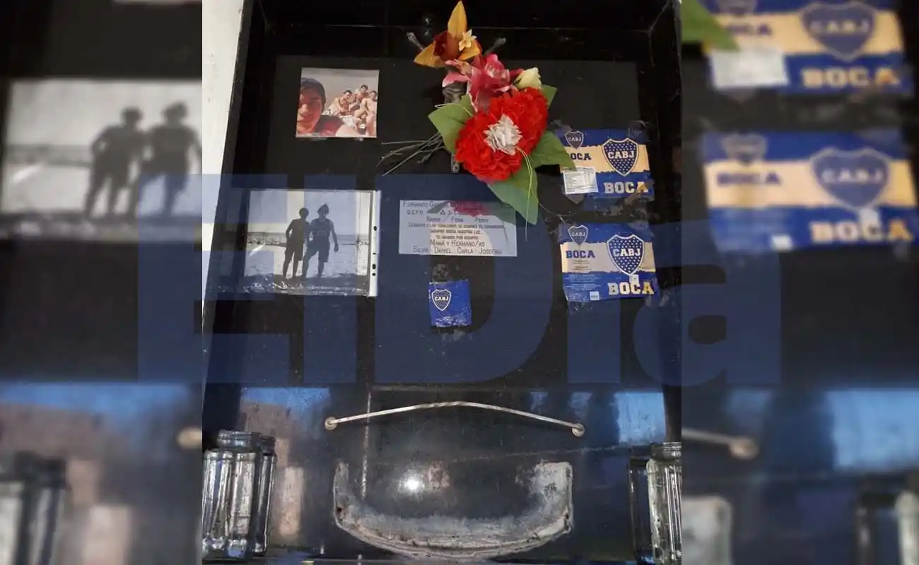 Roban la placa de bronce del nicho de Fernando Pastorizzo