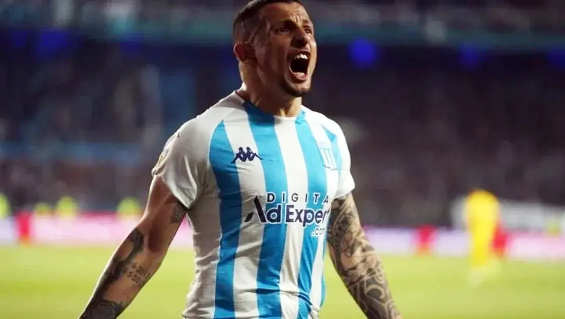 Racing consiguió un triunfo agónico ante Boca en un final electrizante