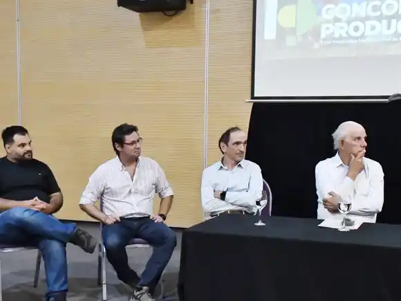 AFoA Entre Ríos impulsa la agenda foresto-industrial ante autoridades y empresarios