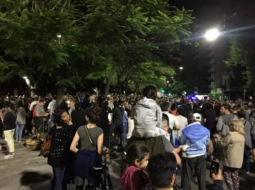 Reforma previsional: Nuevo cacerolazo frente a la Quinta presidencial de Olivos