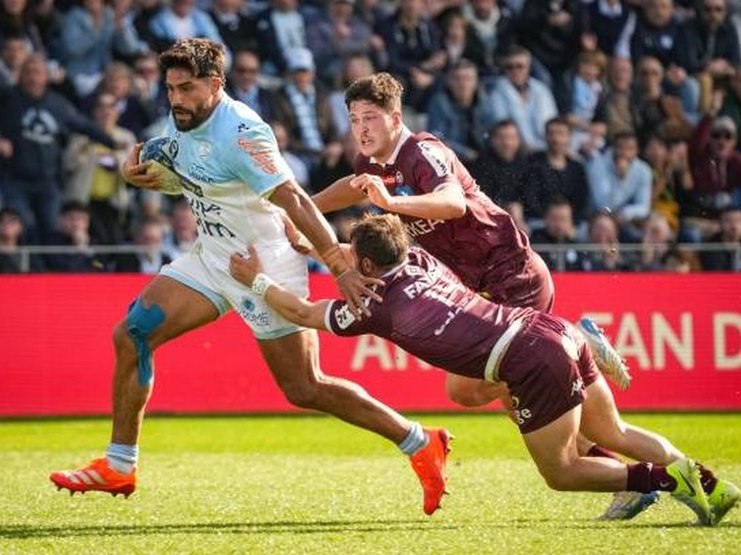 Bruni brilló en la victoria de Bayonne ante el líder Bordeaux