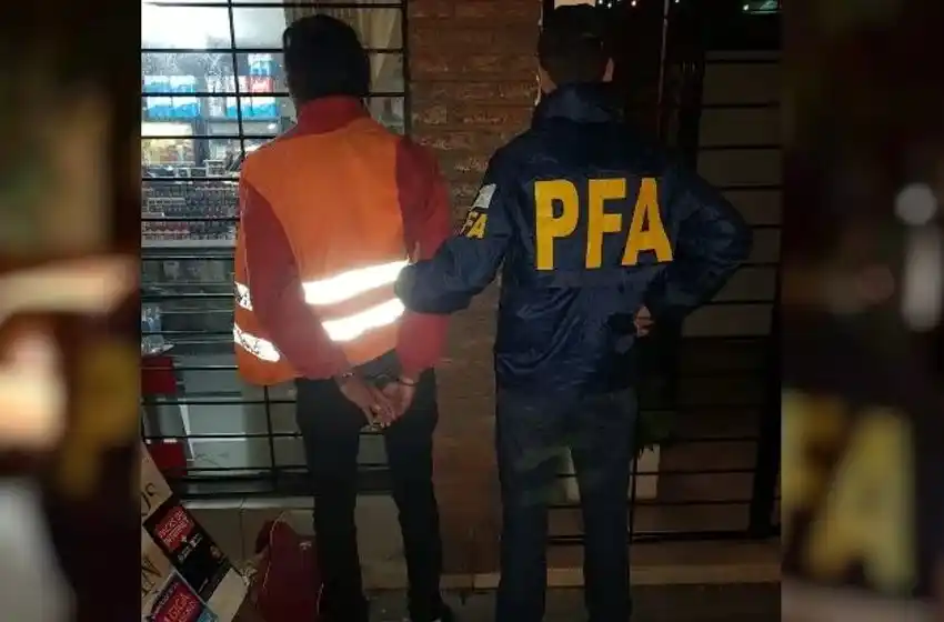 Detuvieron al cuidacoches que vendía cocaína en Pichincha