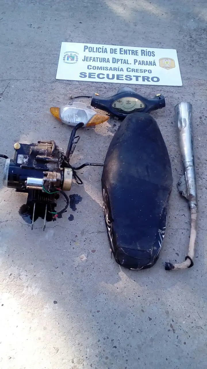 Secuestran partes de una moto que robada en Libertador San Martín