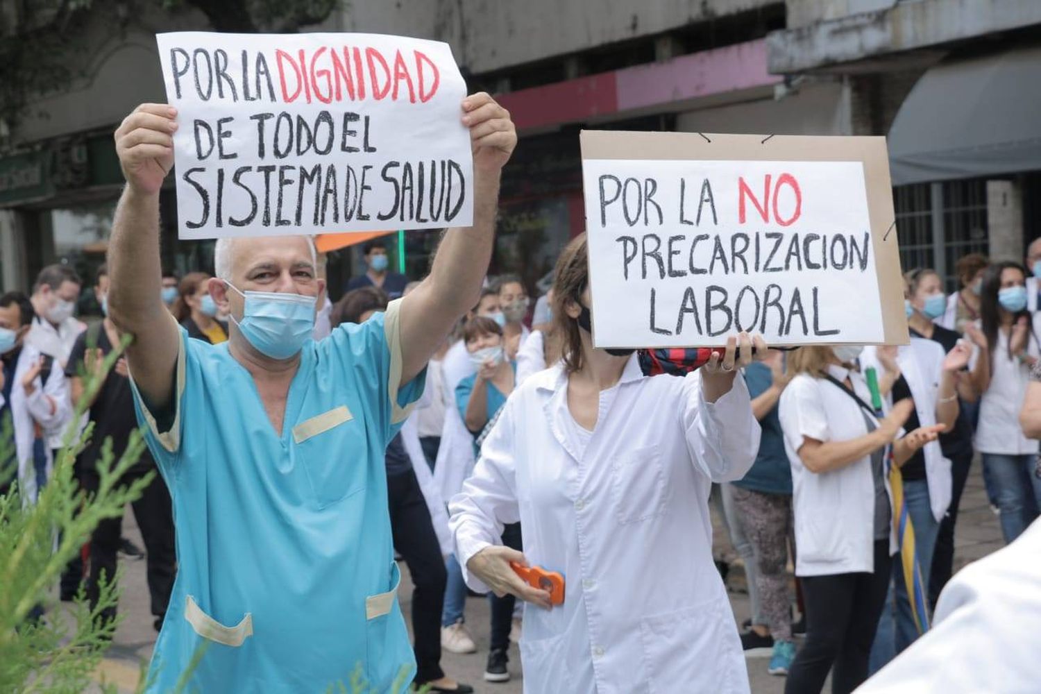 Médicos de los hospitales paranaeses anunciaron nuevas medidas de fuerza