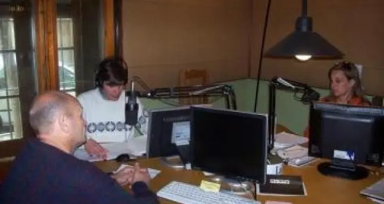 Los Candidatos en La Radio