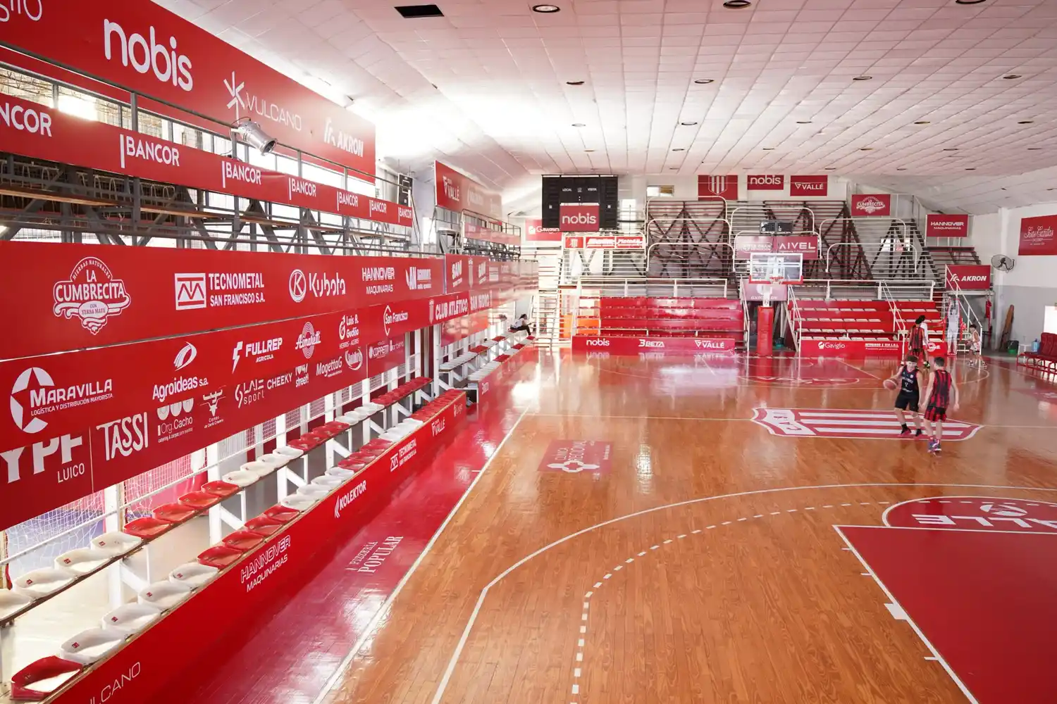 La casa de los "Halcones Rojos" esta totalmente renovada.