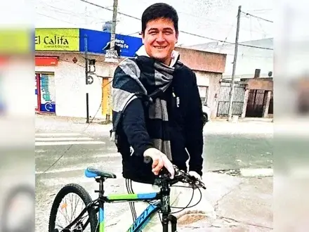 Piden colaboración para buscar a un hombre que desapareció en Rosario