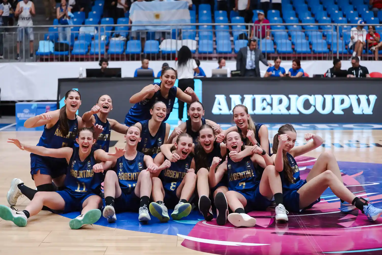 Las chicas iniciaron el torneo en busca del Mundial U17 con un gran triunfo. Foto: FIBA