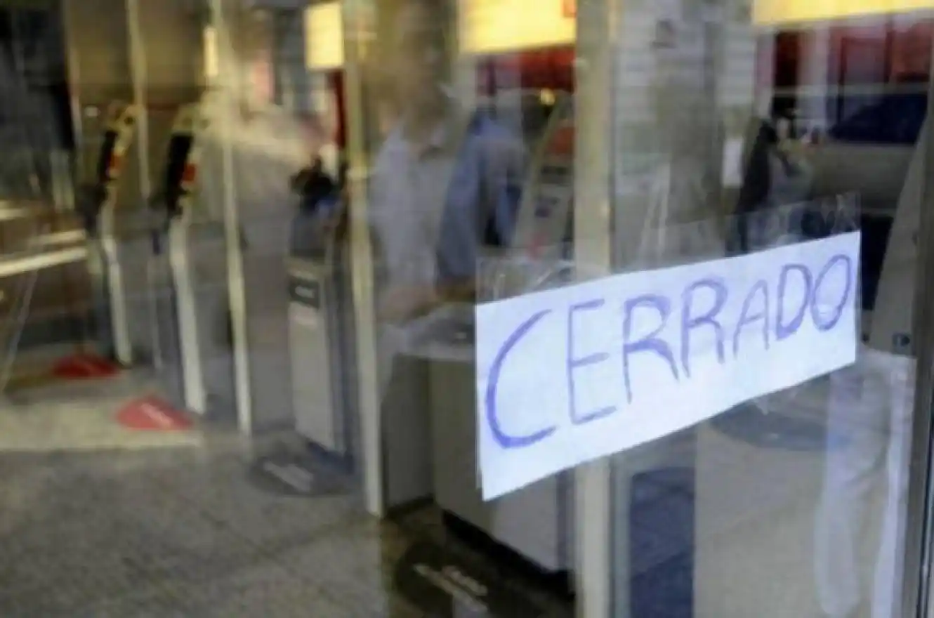 Los bancarios tendrán un aumento del 34%: el sueldo inicial será de 77506 pesos