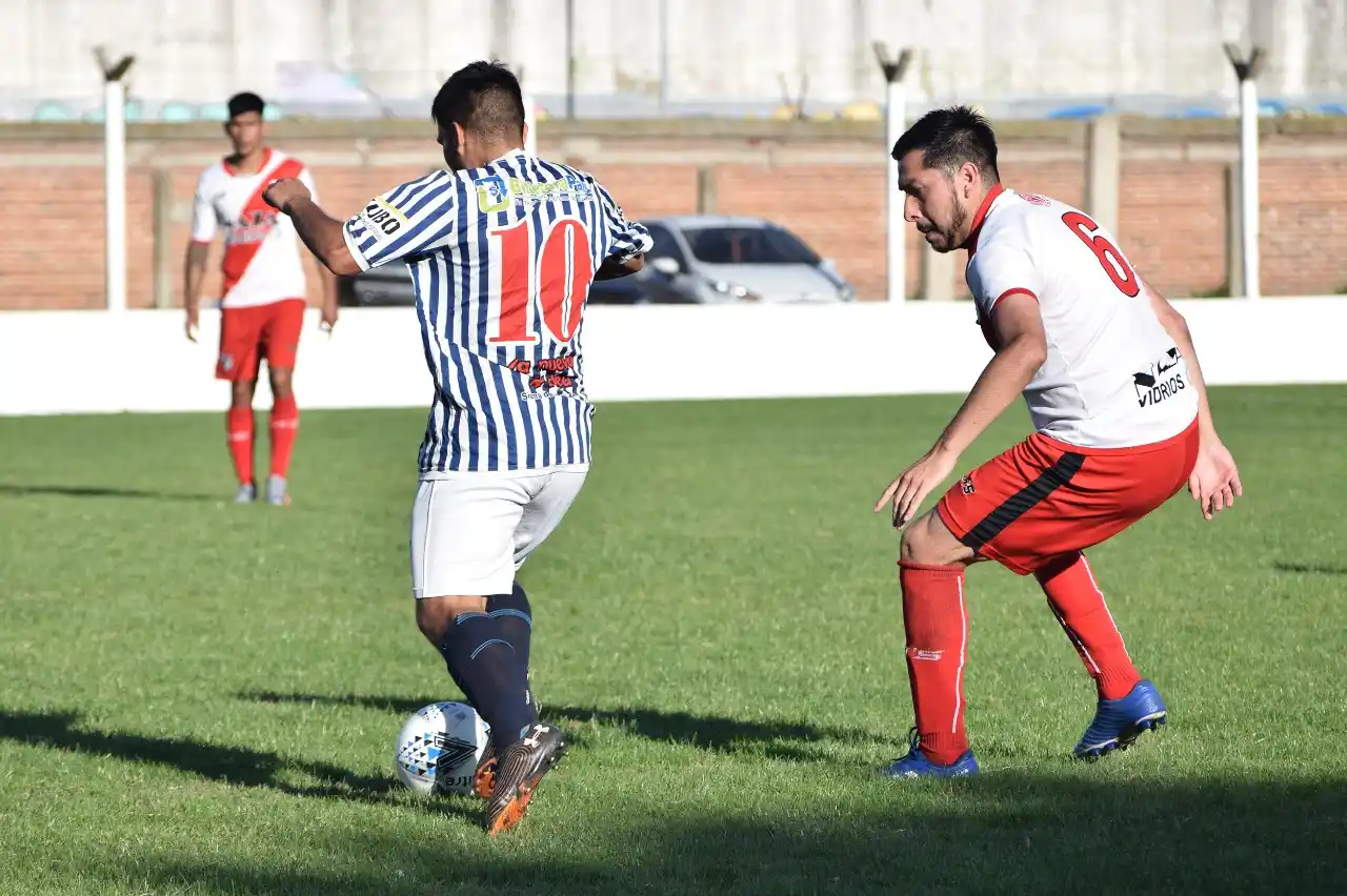 Banfield se sostiene y la zona 2 se empareja