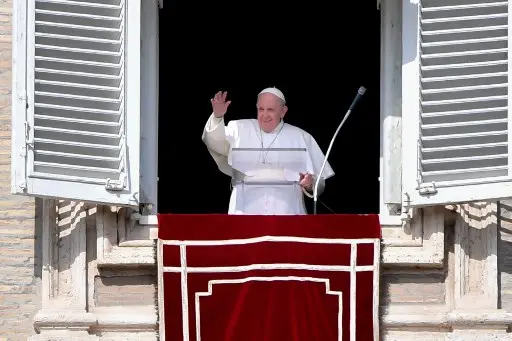 Papa Francisco elige nuevo médico tras la muerte del anterior por COVID-19
