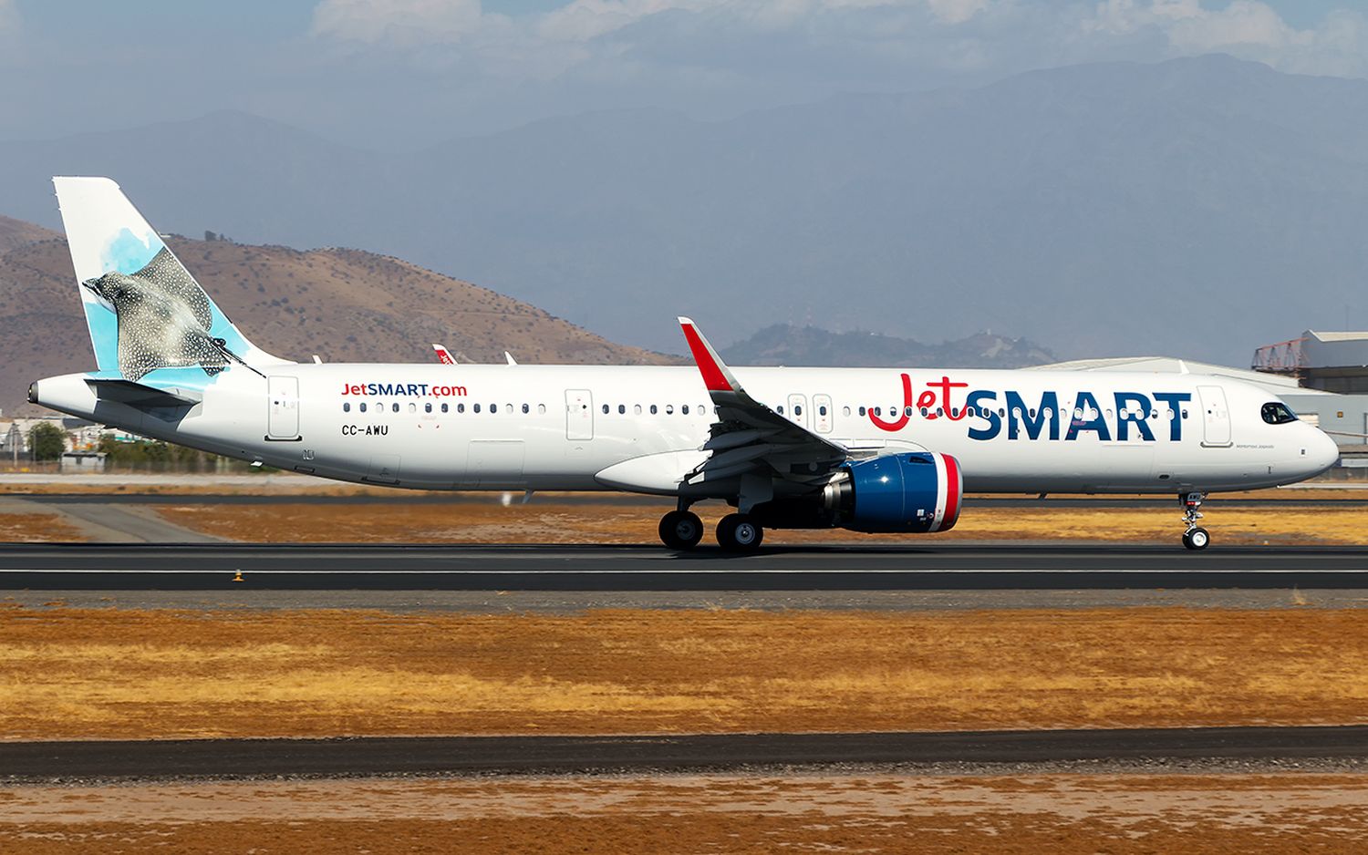 JetSMART began its daily flight between Montevideo and Rio de Janeiro