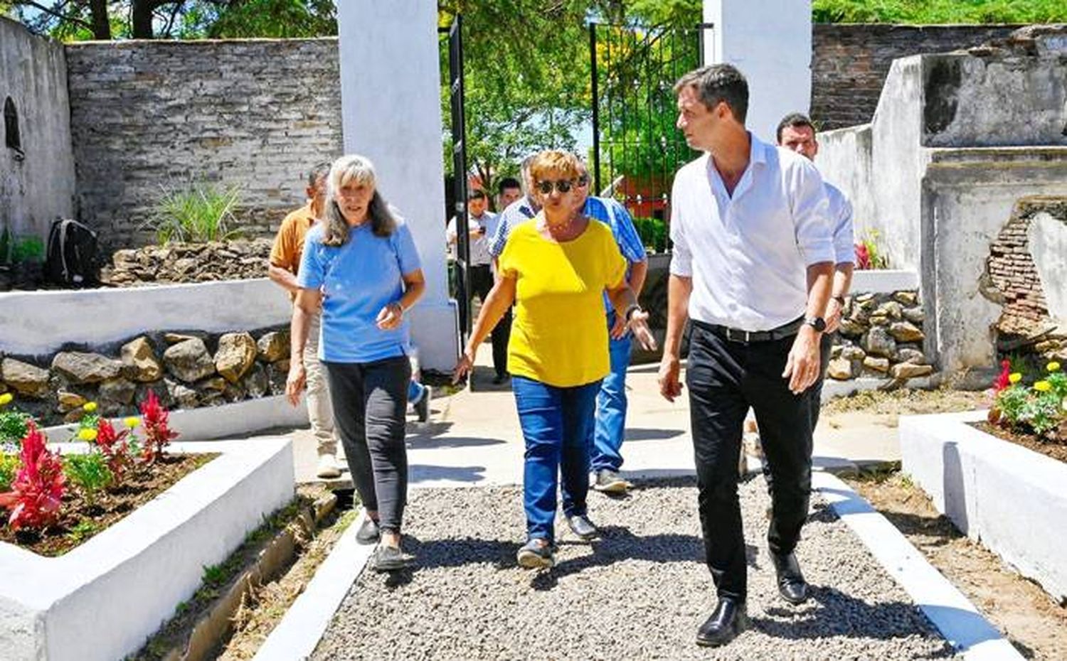 Avanzan los trabajos de puesta en valor del antiguo cementerio y la Plazoleta de los Fundadores