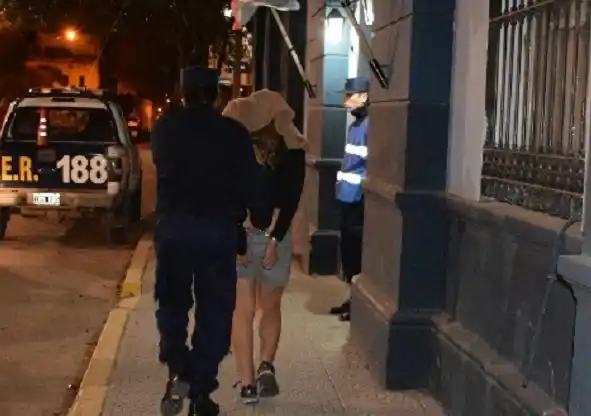 Dos veces los beneficiaron con el arresto domiciliario y las dos veces lo violaron