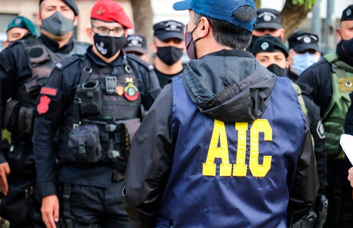 Allanamientos en distintos puntos de Rosario por una causa de pornografía infantil que se inició en Brasil