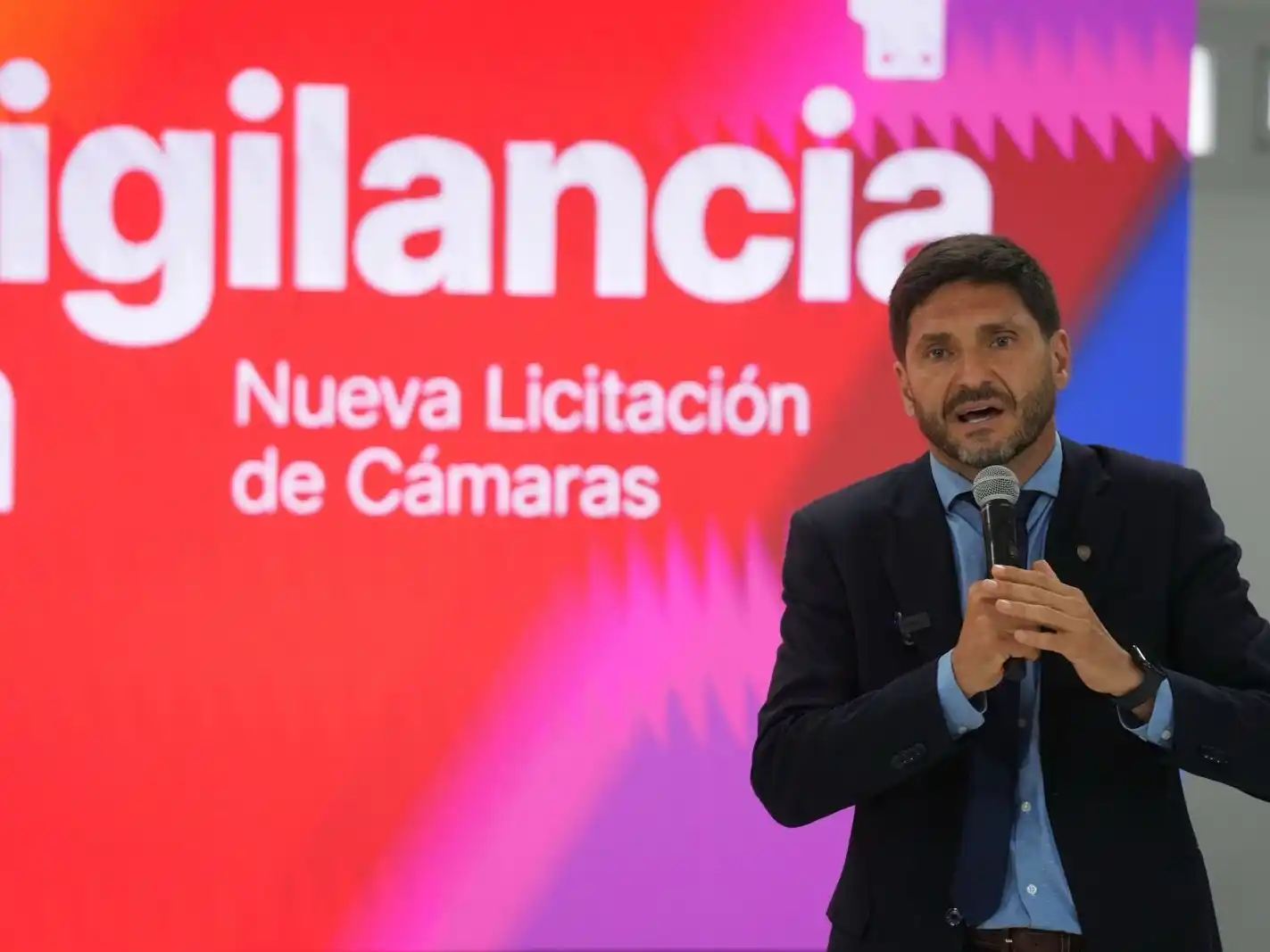 Pullaro encabezó la licitación en Santa Fe.
