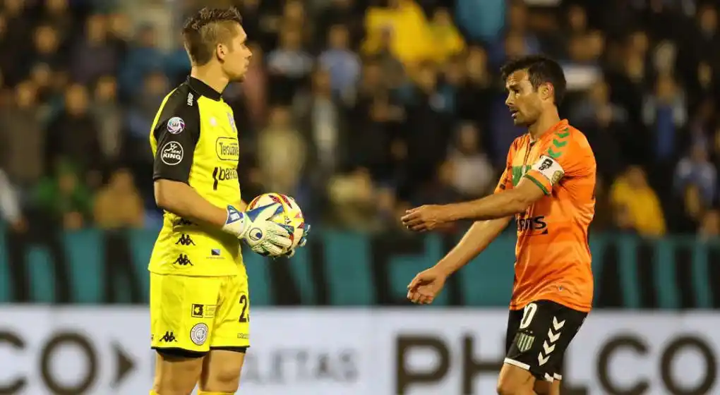 La astucia de Darío Cvitanich y el agónico empate de Banfield 