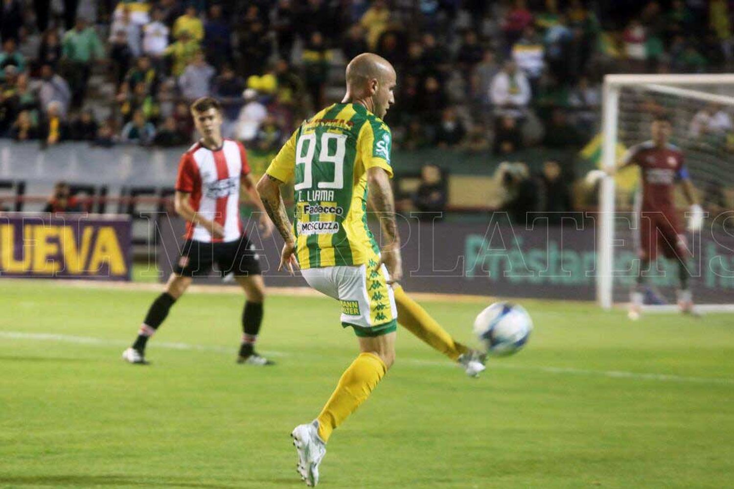 Cristian Llama estará afuera de las canchas por tres semanas