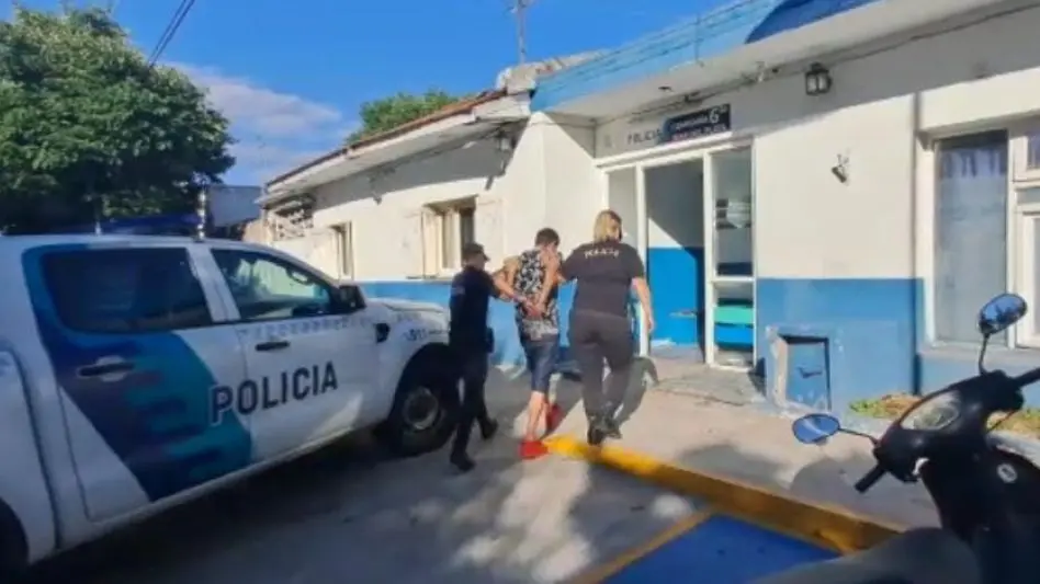 Horror en el barrio Libertad: le tiró un cuchillo a su pareja y lastimó a su hijo de 6 años