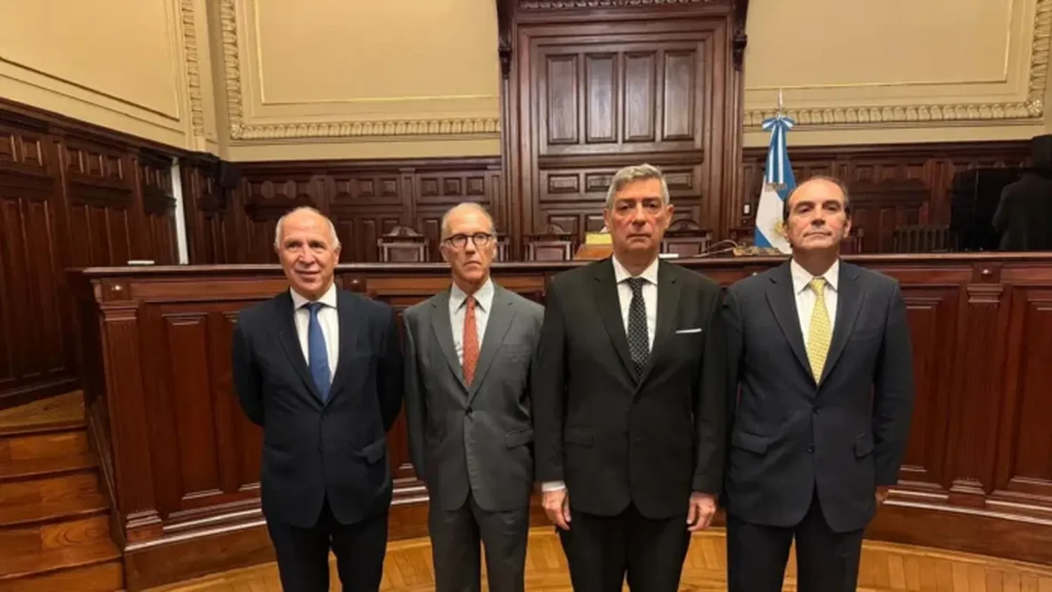 La Corte Suprema le tomó juramento a García-Mansilla