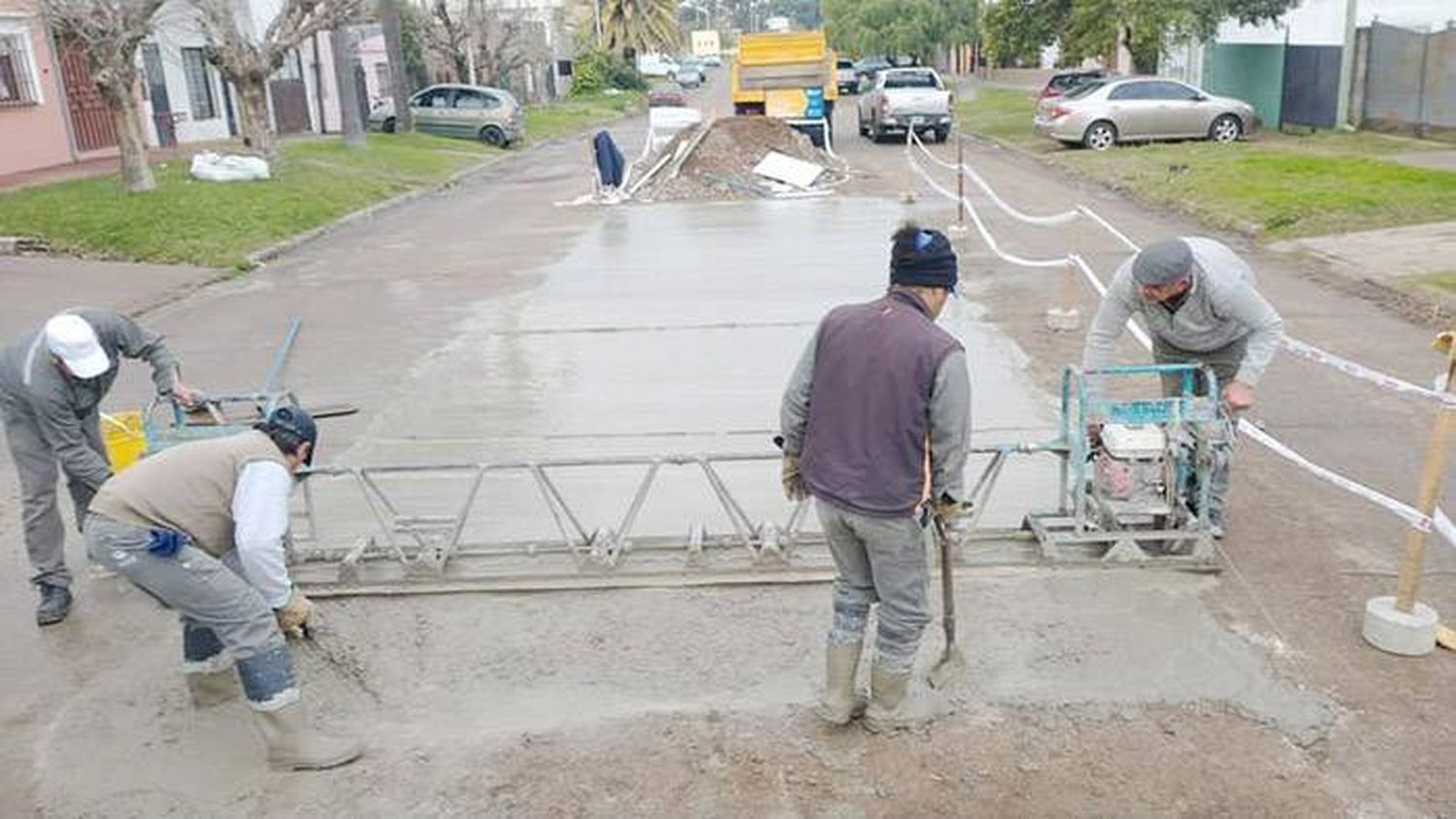 Continúan los trabajos de  mejora de la traza vial en  toda la ciudad