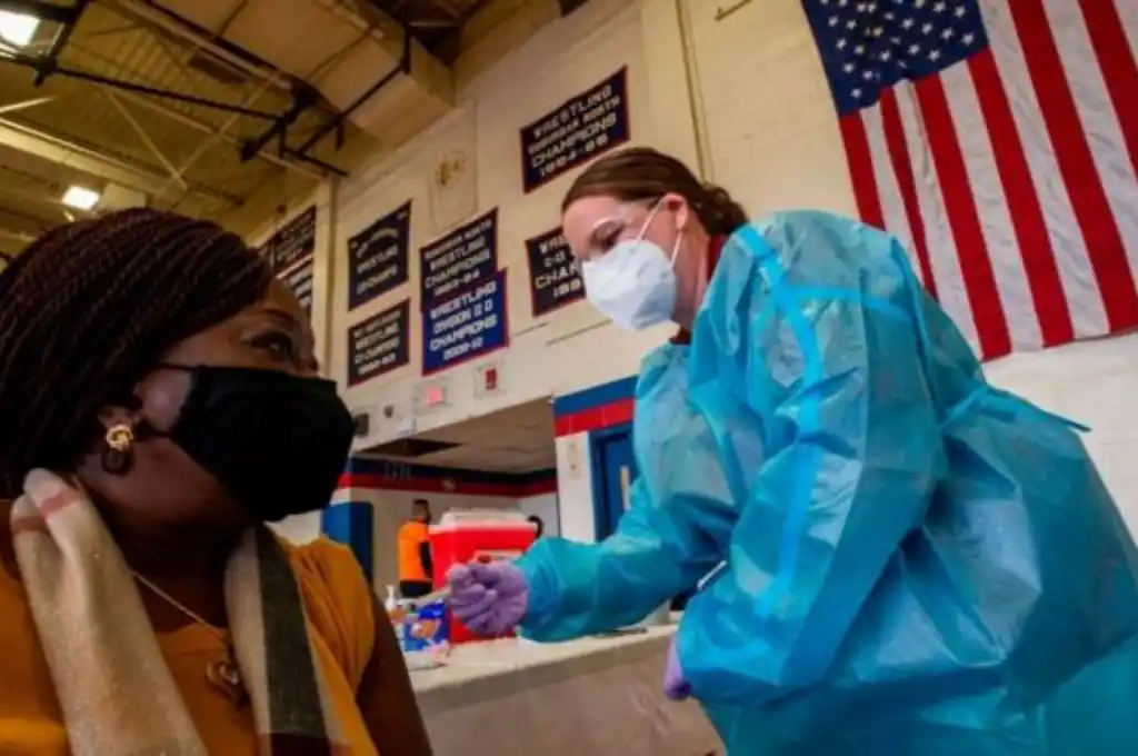 Estados Unidos vacunó al 70% de los mayores de 30 años