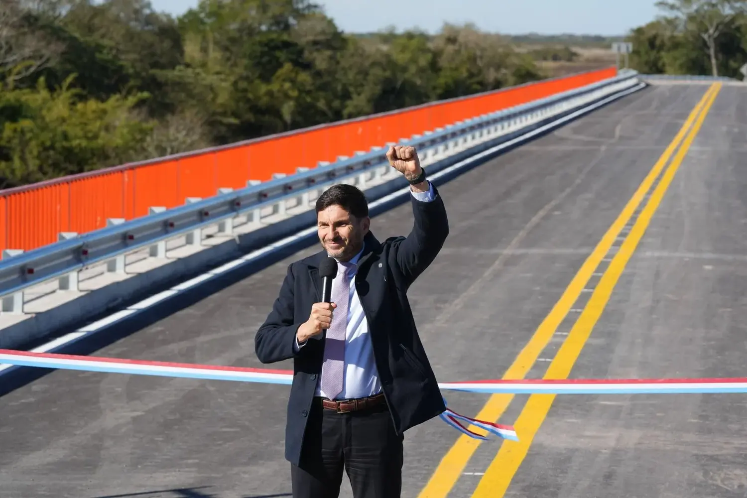 Pullaro inauguró el puente sobre arroyo El Pindó: “Dijimos que íbamos a priorizar el norte y hoy eso es una realidad”