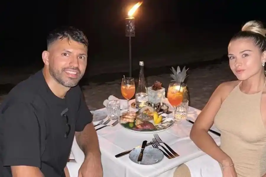 “Más solo que nunca”: el comentario del Kun Agüero que disparó las versiones de su soltería