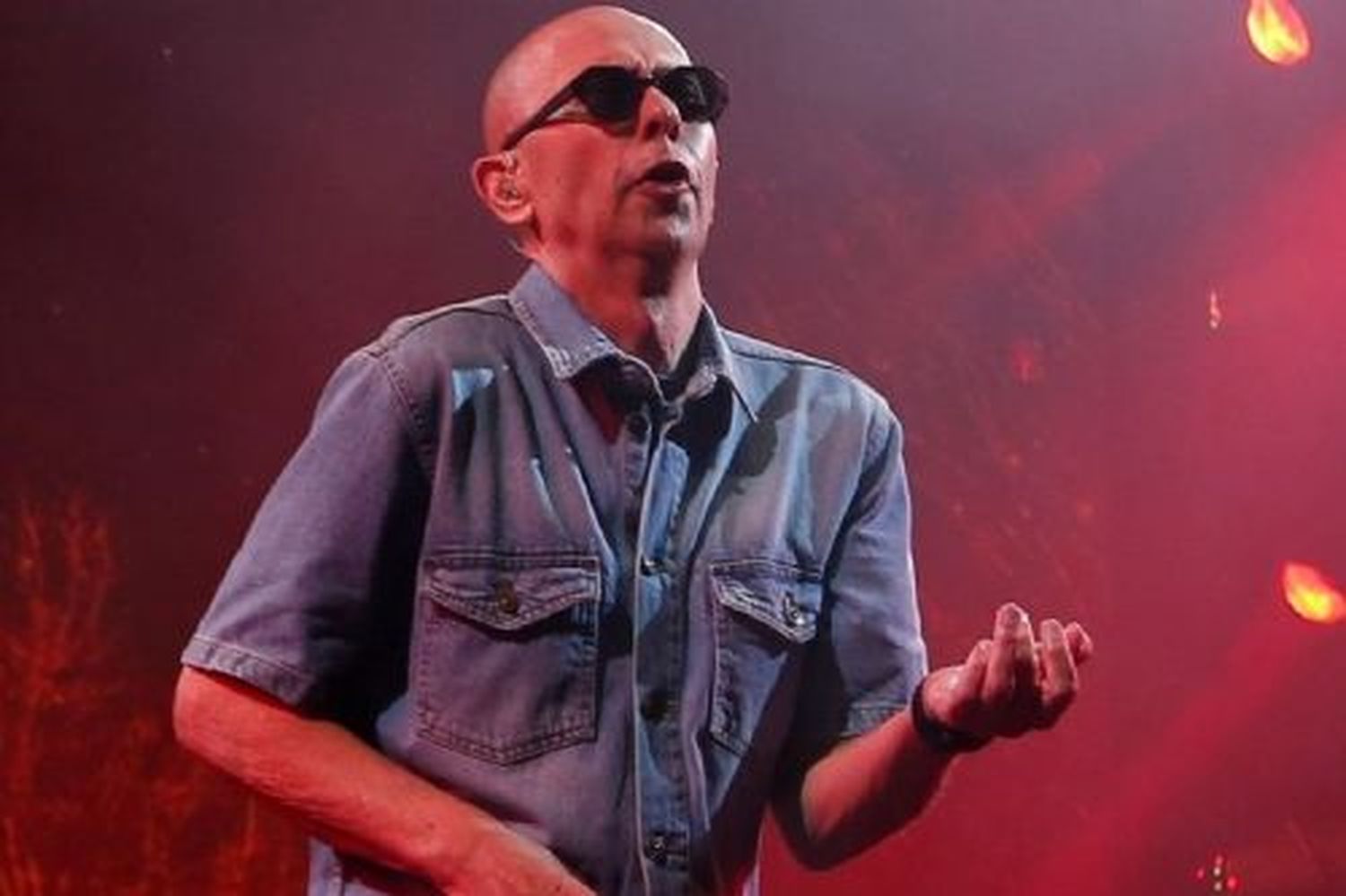 El Indio Solari cumple 73 años: mirá algunas imágenes de sus shows multitudinarios y el pogo más grande del mundo