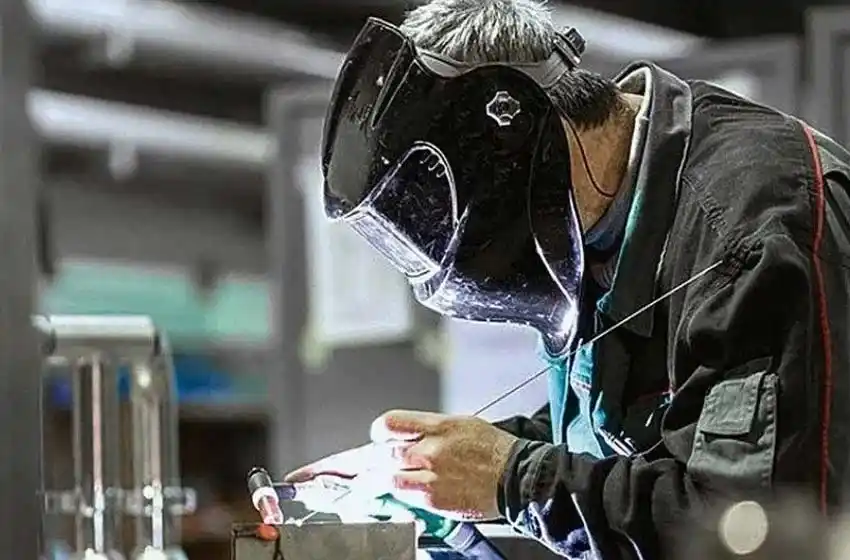 Los sectores críticos que recibirán el Salario Complementario