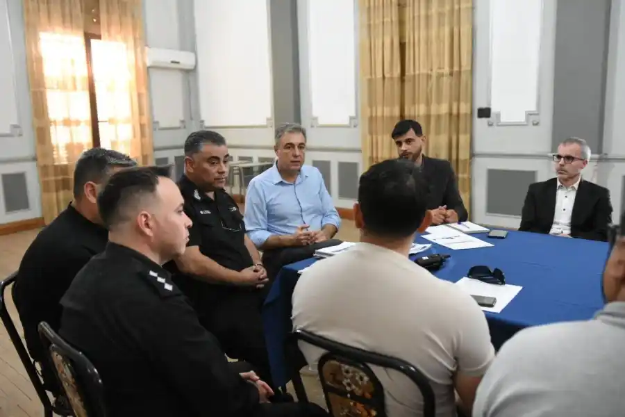 Reunión del Comando Unificado con la presencia del Intendente