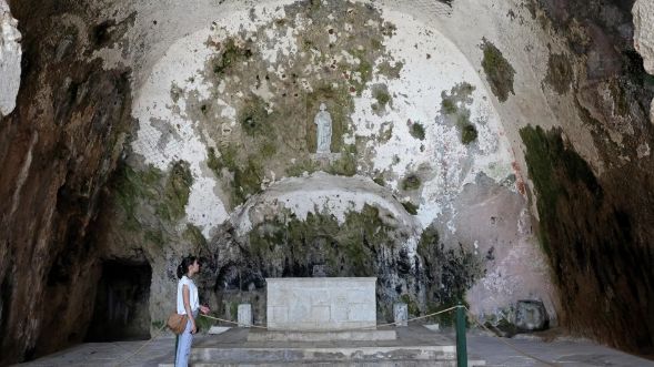 Hallaron la tumba del verdadero “Papá Noel” debajo de una iglesia en Turquía
