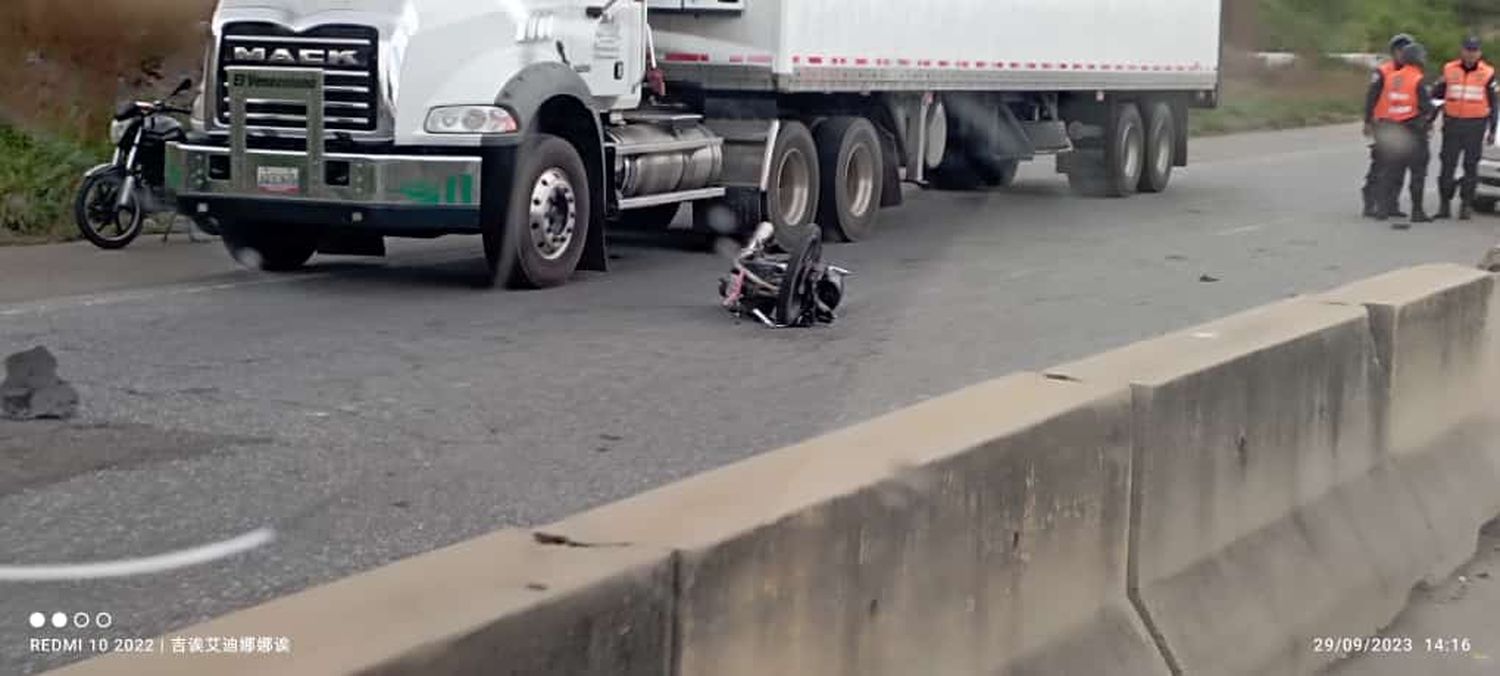 Dos efectivos de la PNB fallecen en accidente de tránsito en Barquisimeto (+Fotos)