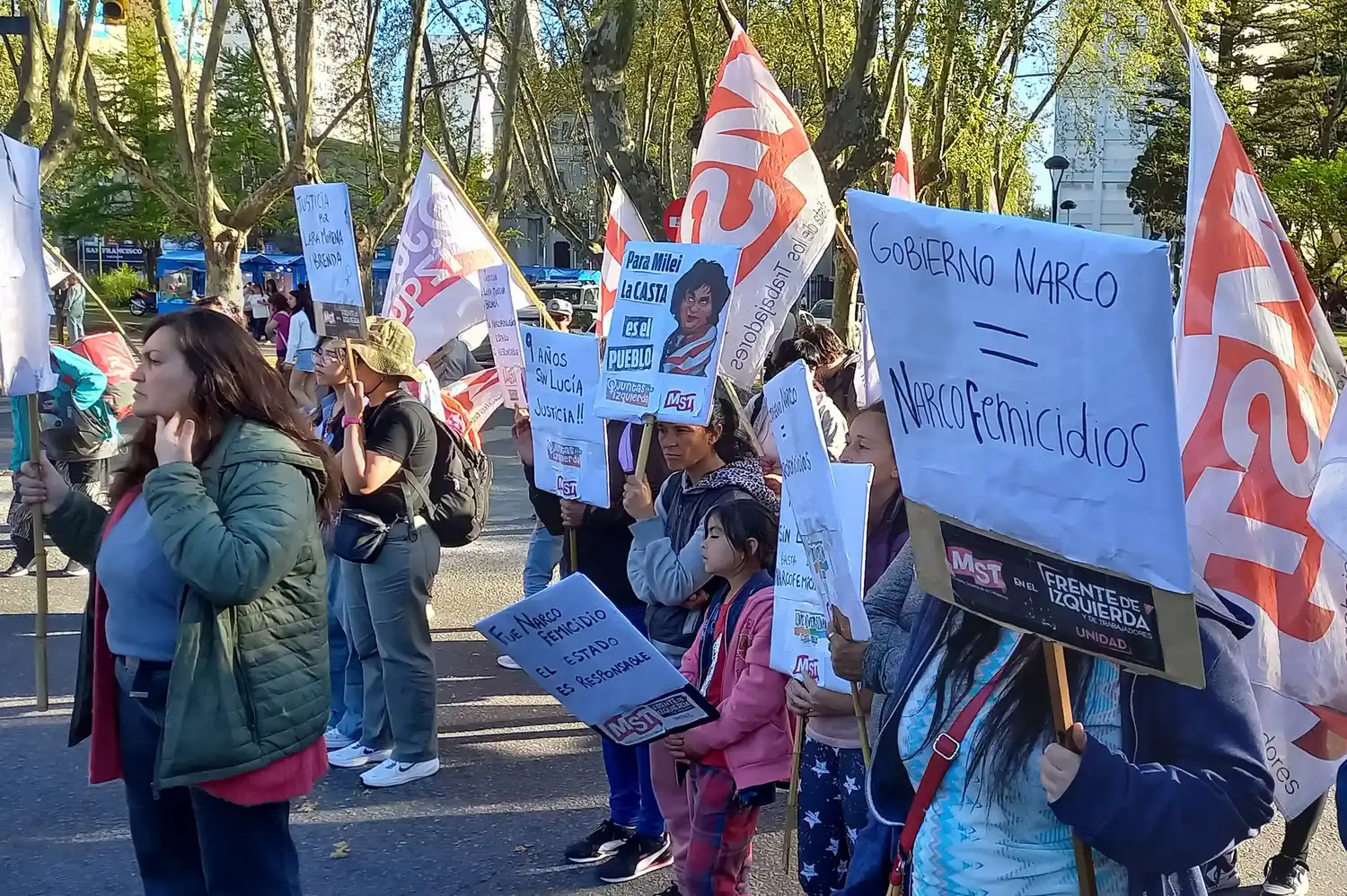 marcha lucía pérez - 1