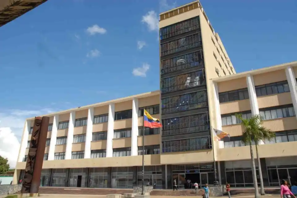 Tribunales ordenaron la detención de la funcionaria de la GNB que golpeó abogada en Lara