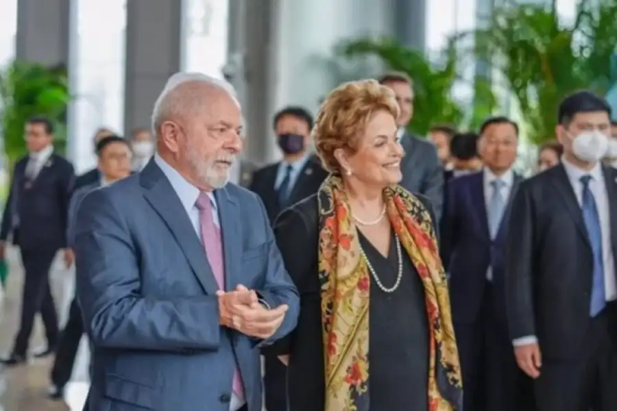 El presidente de Brasil, Lula da Silva, asiste a la asunción de Dilma Rousseff como presidenta del banco del BRICS</p><p>Noticias Argentinas