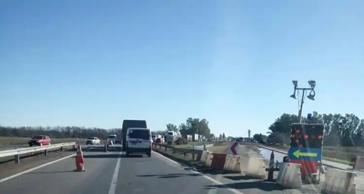 Accidente en Ruta 9: Un hombre trasladado al Hospital de Zárate
