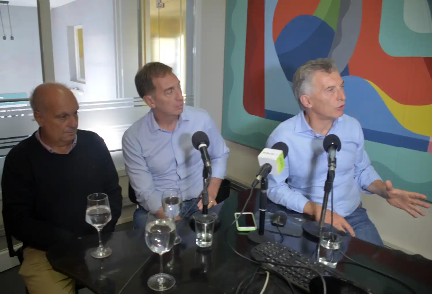 Macri acompañó a Santilli en una visita a Tandil y dijo que el país “comienza a cambiar desde el lunes”