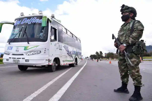 ¡ATENCIÓN! Colombia se debe desmilitarizar, hay orden para hacerlo